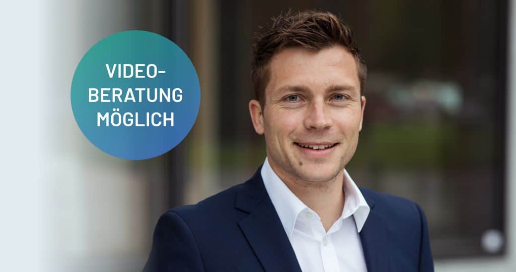Steuerberater Maximilian Panholzer mit Videoberatungsmöglichkeit